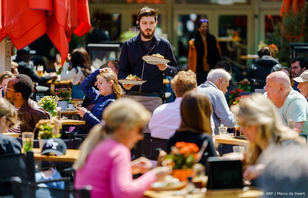 'Personeelstekort horeca wordt in september nog veel groter'