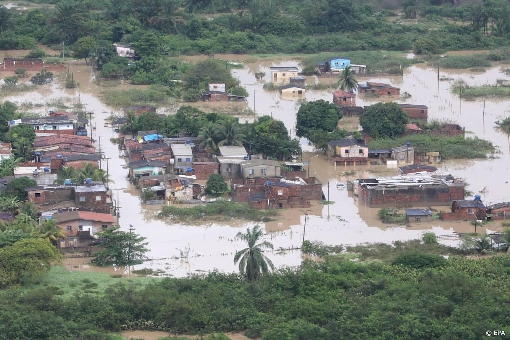 Zeker honderd doden door noodweer in Brazilië