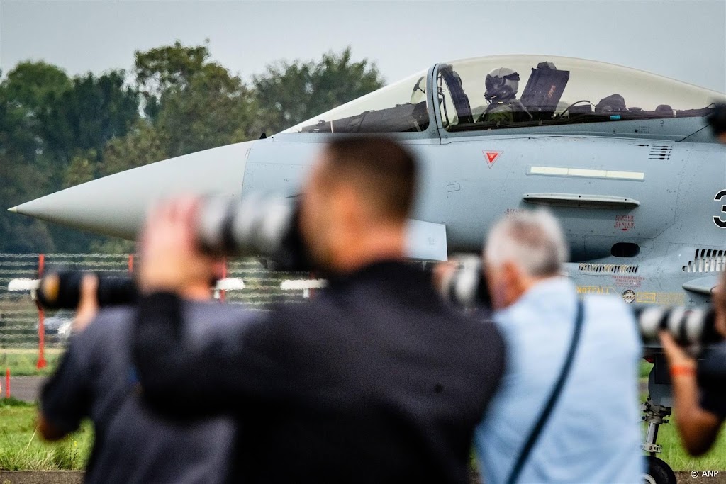 Defensie onderzoekt gebruik luchthavens Eelde, Lelystad en Twente