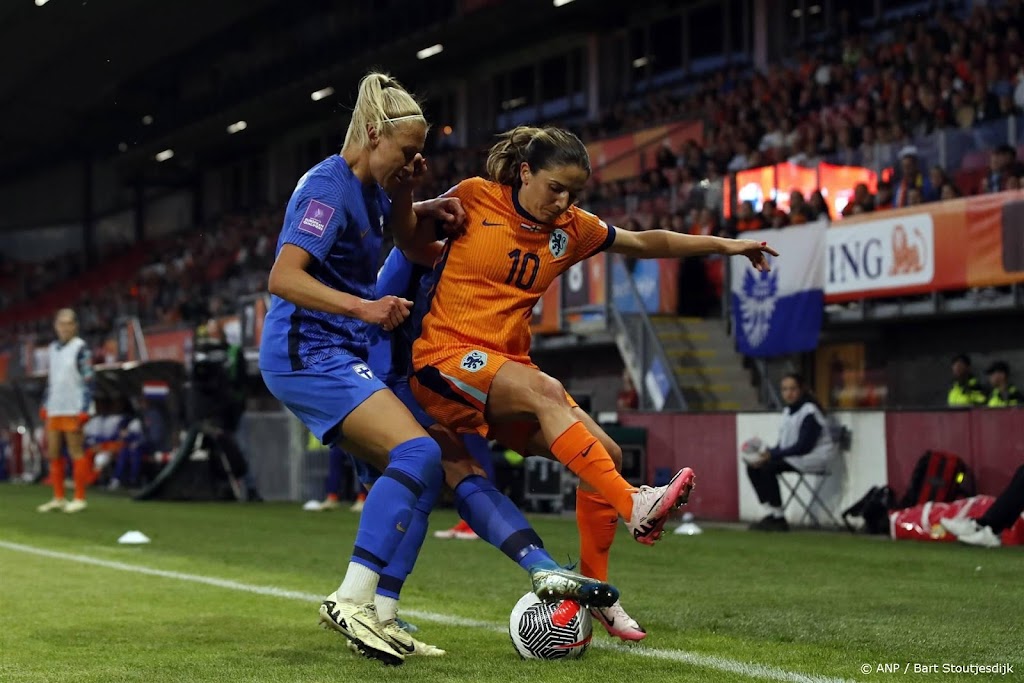 Voetbalsters Oranje na 1-0-zege op Finland koploper in groep