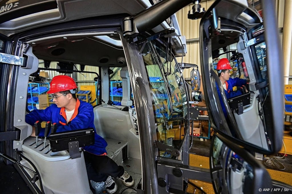 Bedrijvigheid Chinese industrie krimpt tweede maand op rij