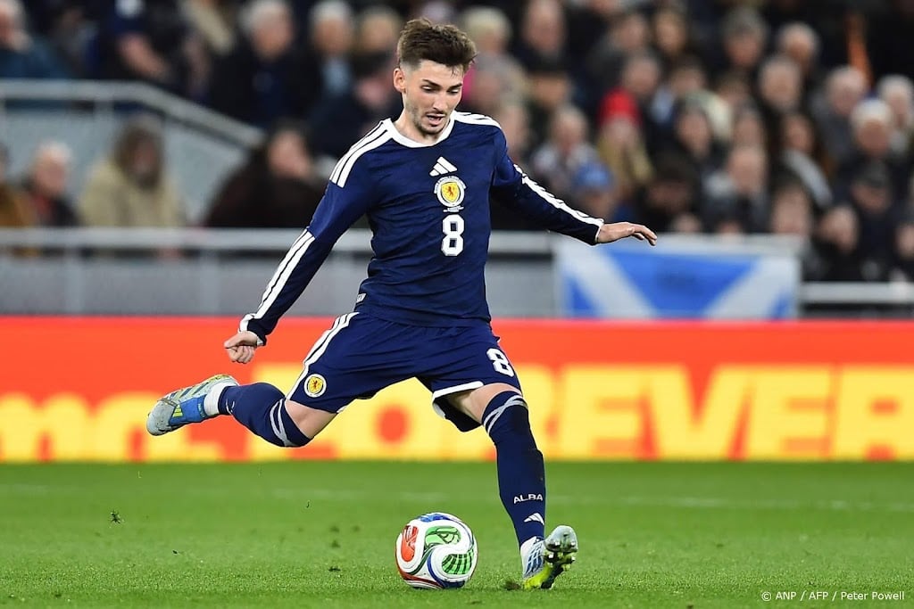 Fletcher vervangt geblesseerde Gilmour bij Schotland voor WK