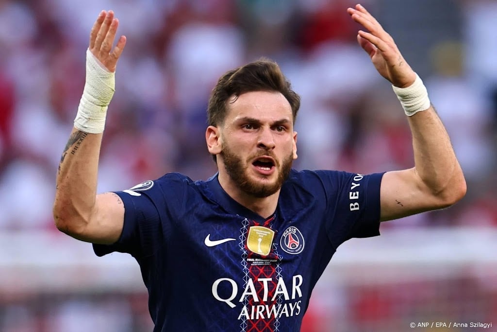 UEFA roept Kvaratskhelia uit tot beste speler in Champions League