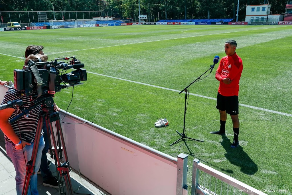 Oefenduel PSV kort voor aftrap geschrapt vanwege coronageval UNA