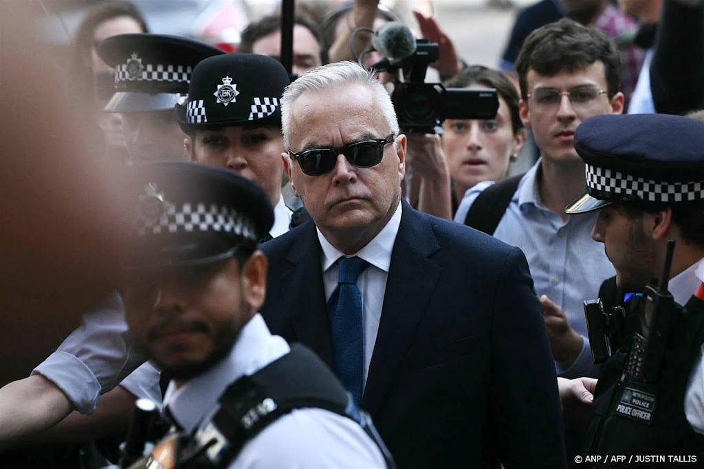 BBC-presentator Huw Edwards pleit schuldig in kinderpornozaak 