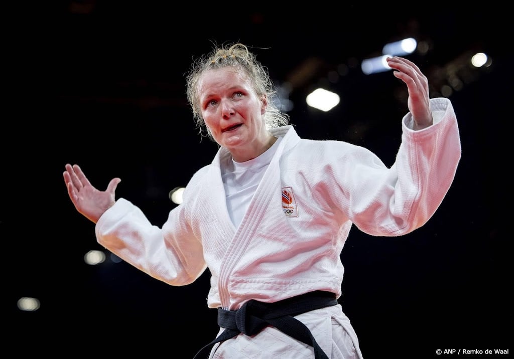 Judoka Van Dijke plaatst zich opnieuw voor halve finales Spelen