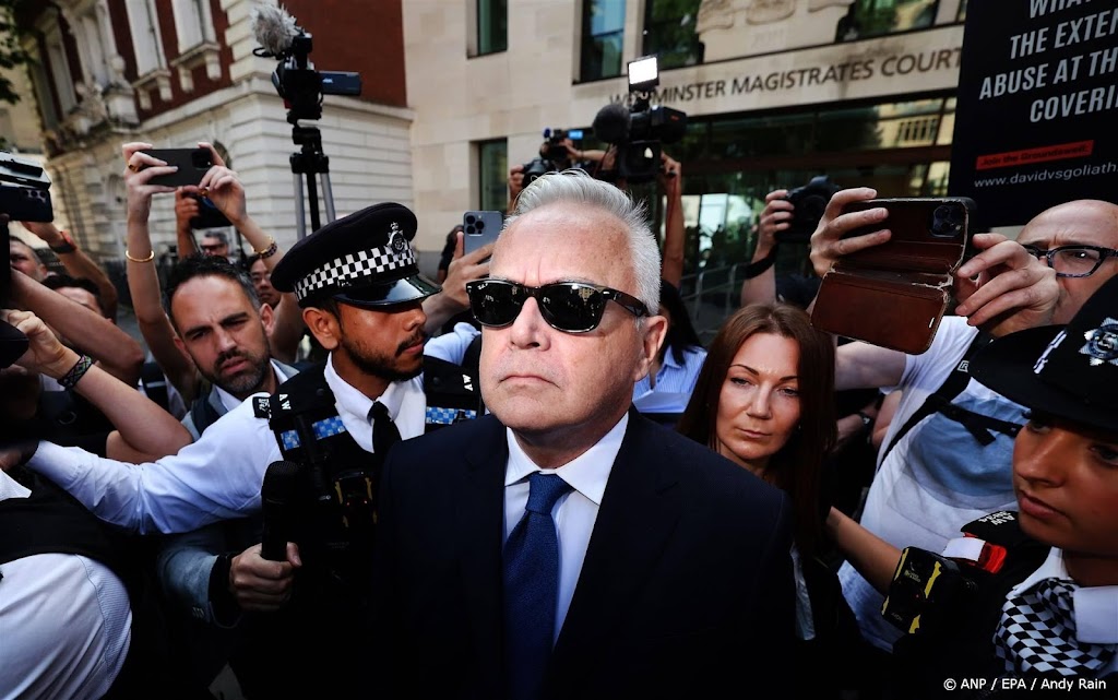 BBC 'geschokt' door details uit rechtszitting Huw Edwards
