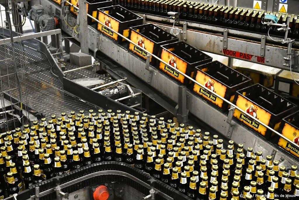 Brouwer achter Hertog Jan en Jupiler verkoopt opnieuw minder bier