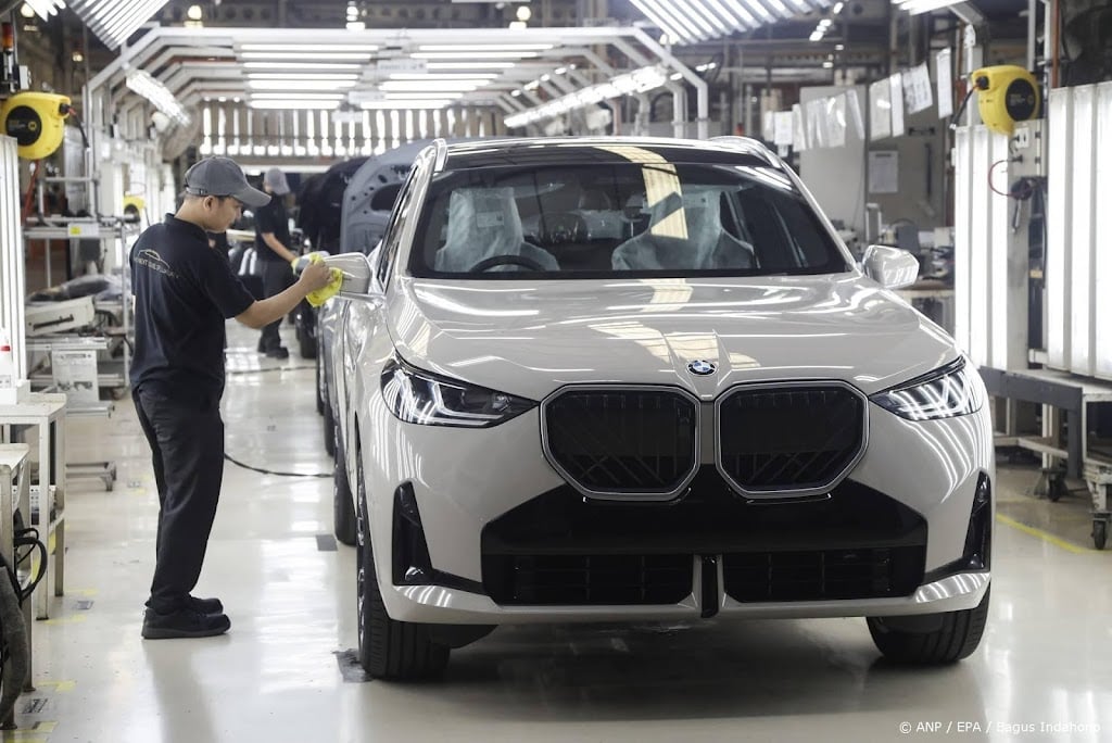 Winst BMW fors gedaald, maar minder hard dan bij Duitse rivalen