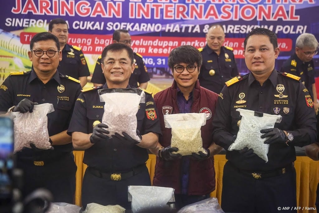 Maleisische piloot gepakt met 70.000 pillen ecstasy in Indonesië
