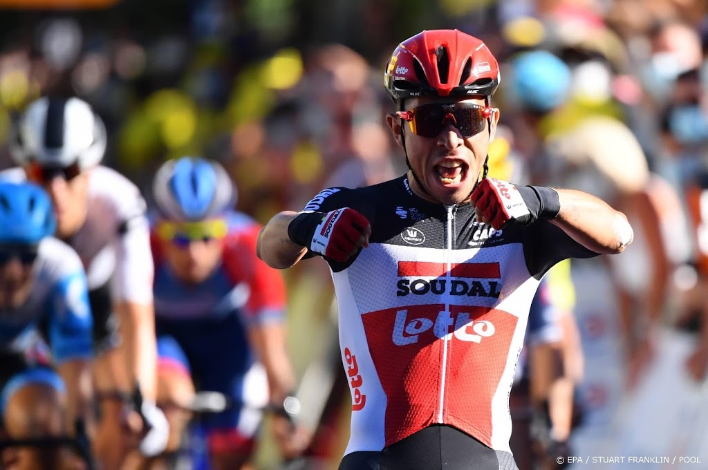 Wielrenner Ewan wint derde etappe Tour de France in massasprint