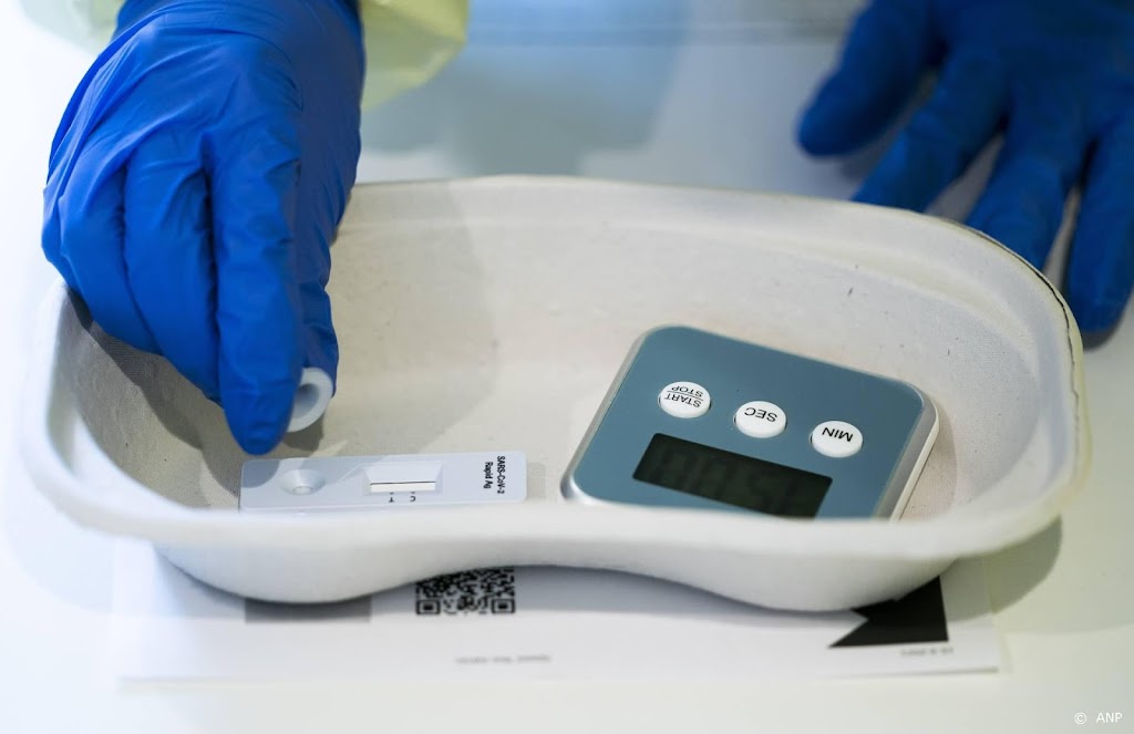 Aantal nieuwe coronagevallen heel licht gestegen