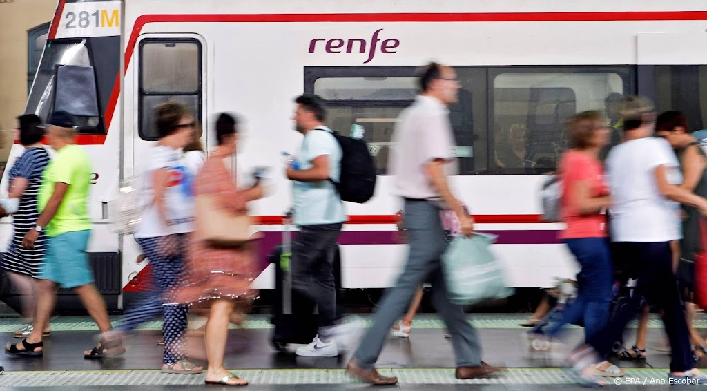 Spanje komt met gratis treinreizen tegen gevolgen hoge inflatie