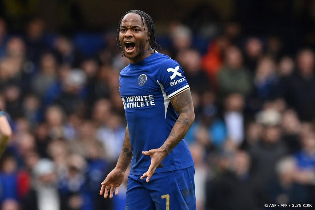 Arsenal huurt bij Chelsea overbodige Sterling