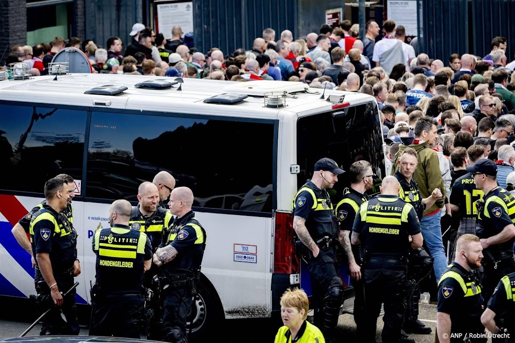Feyenoord en Ajax treffen elkaar op 30 oktober in De Kuip