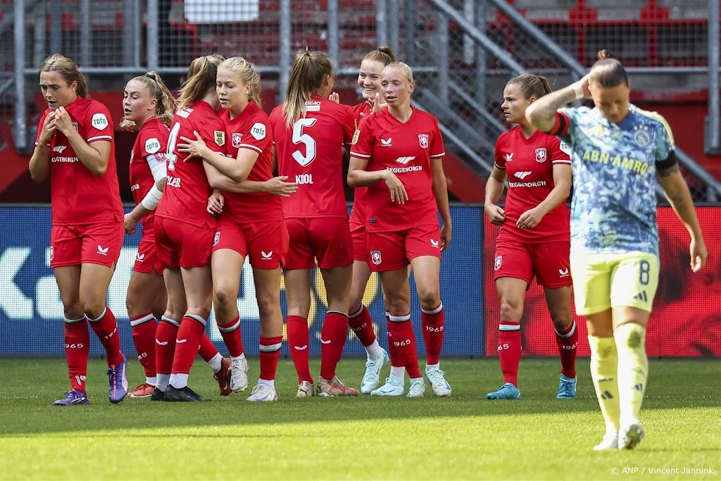 Voetbalsters Twente verslaan voor de derde keer Ajax in Supercup
