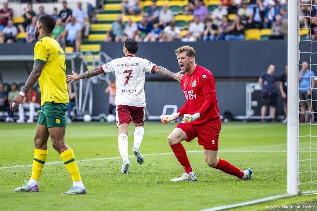 NEC brengt Fortuna eerste competitienederlaag toe