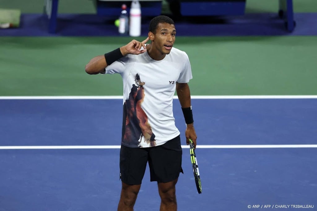 Zverev verliest van Auger-Aliassime in derde ronde US Open