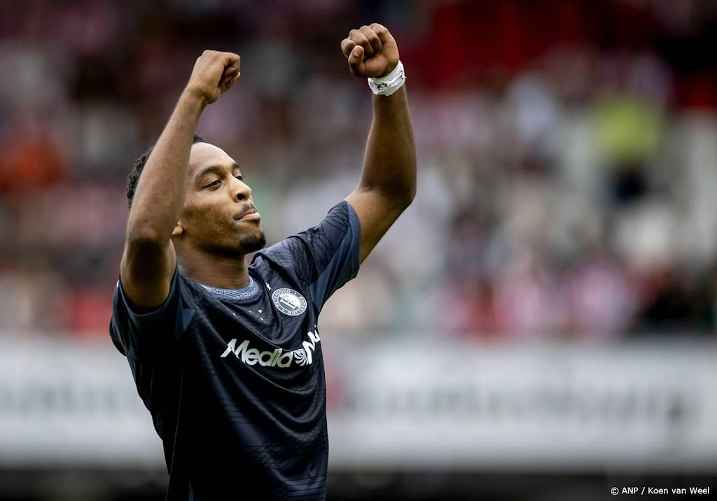 Feyenoord neemt met zege bij Sparta koppositie in Eredivisie over