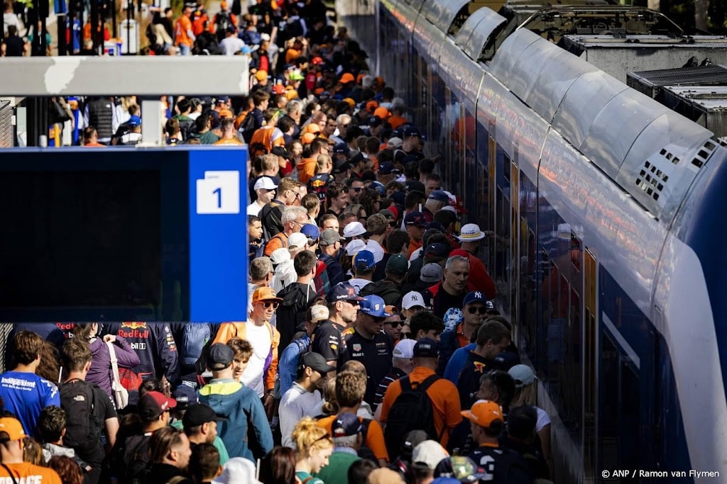NS: bijna 140.000 Formule 1-fans met trein vervoerd
