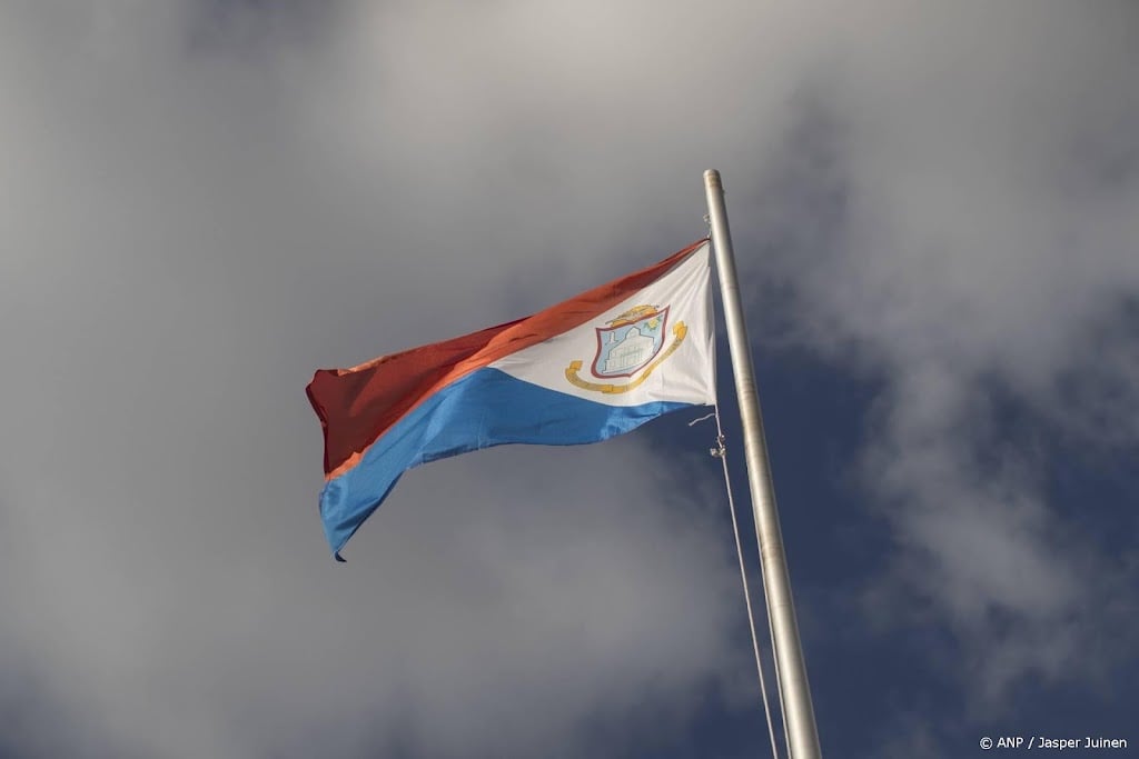 Waarschuwing voor overstromingen Sint-Maarten, scholen dicht