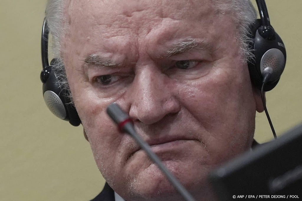 Eurocommissaris Kos: in EU geen plek voor eerbetoon aan Mladić