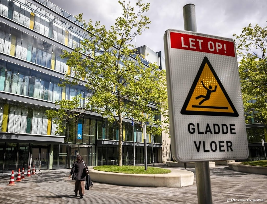 Kabinet buigt zich over begroting na urenlang coalitieoverleg