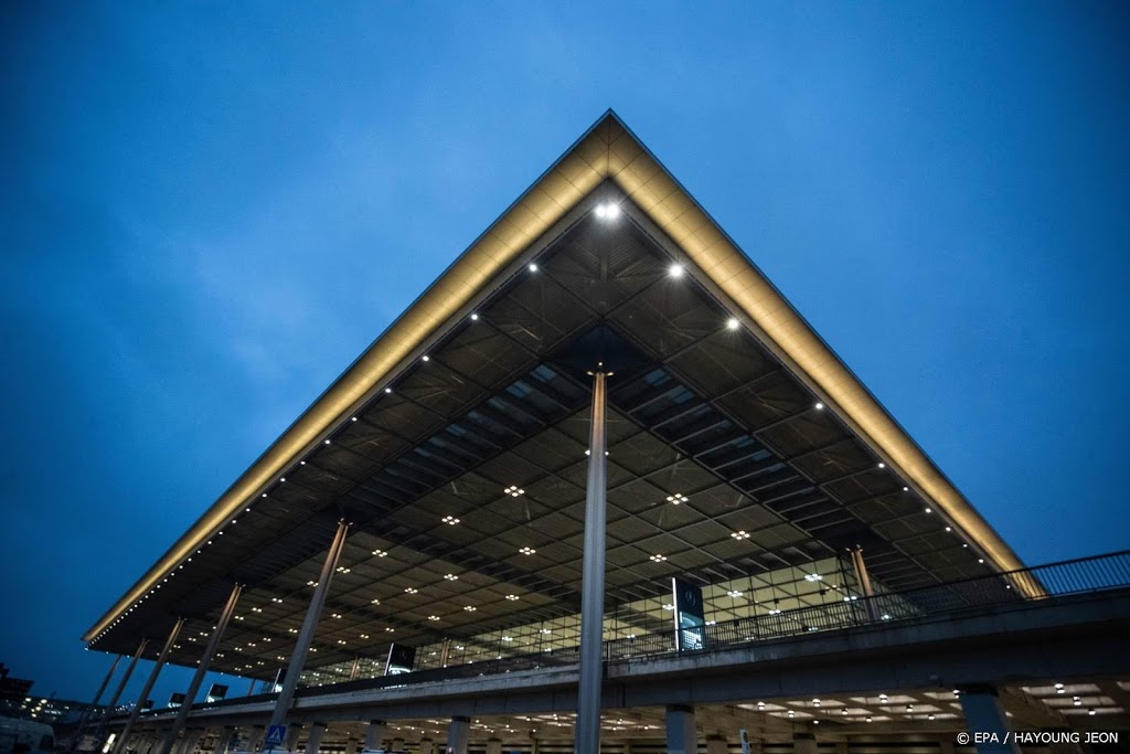 Eerste toestellen landen op nieuwe vliegveld Berlijn