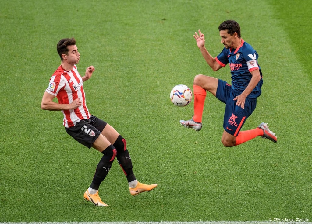De Jong met Sevilla in slotfase onderuit in Bilbao