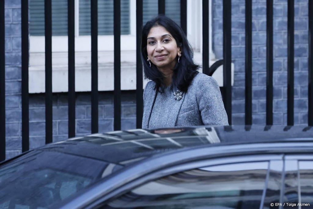 Britse minister Braverman verder onder druk om gebruik privémail