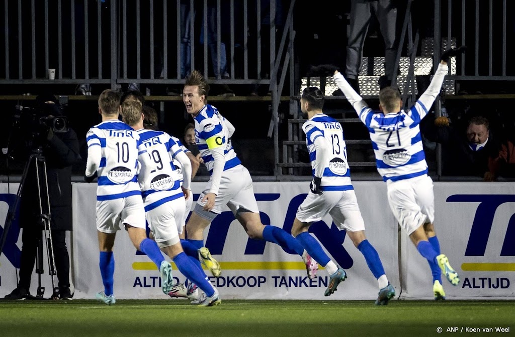 Spakenburg start nieuw bekeravontuur met zege op Helmond Sport