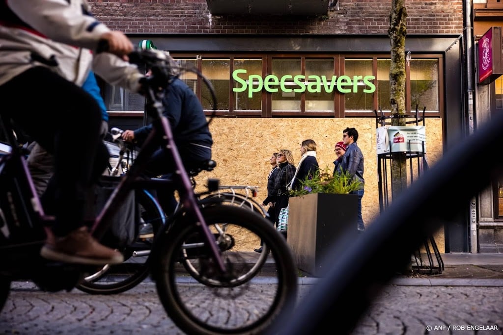 Politie aanwezig in Maastricht, enkele winkels dichtgetimmerd