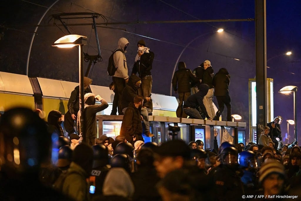 Jongerenprotesten monden uit in rellen in Duitsland