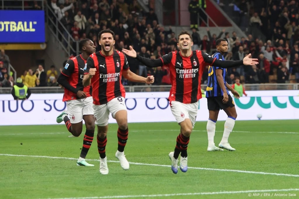 AC Milan bezorgt stadgenoot Internazionale eerste nederlaag