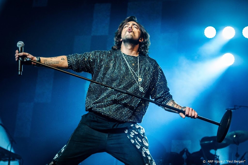 Waylon voegt extra shows toe aan theatertournee