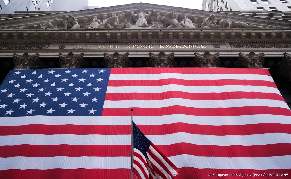 Wall Street sluit slotsessie turbulent 2020 met records 