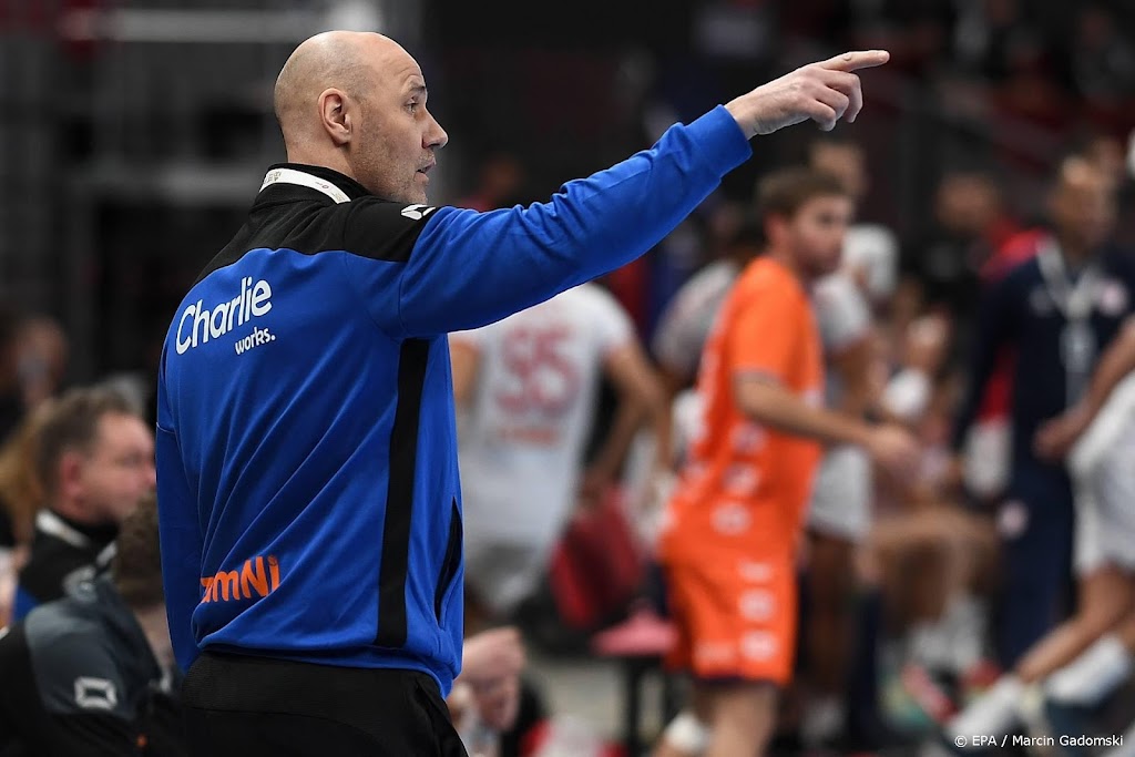 Handballers met zes debutanten naar EK in Hongarije