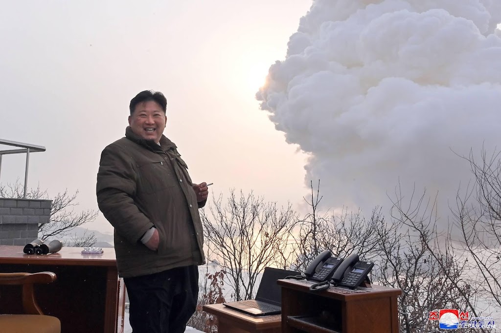 Noord-Korea vuurt volgens Zuid-Korea 3 ballistische raketten af