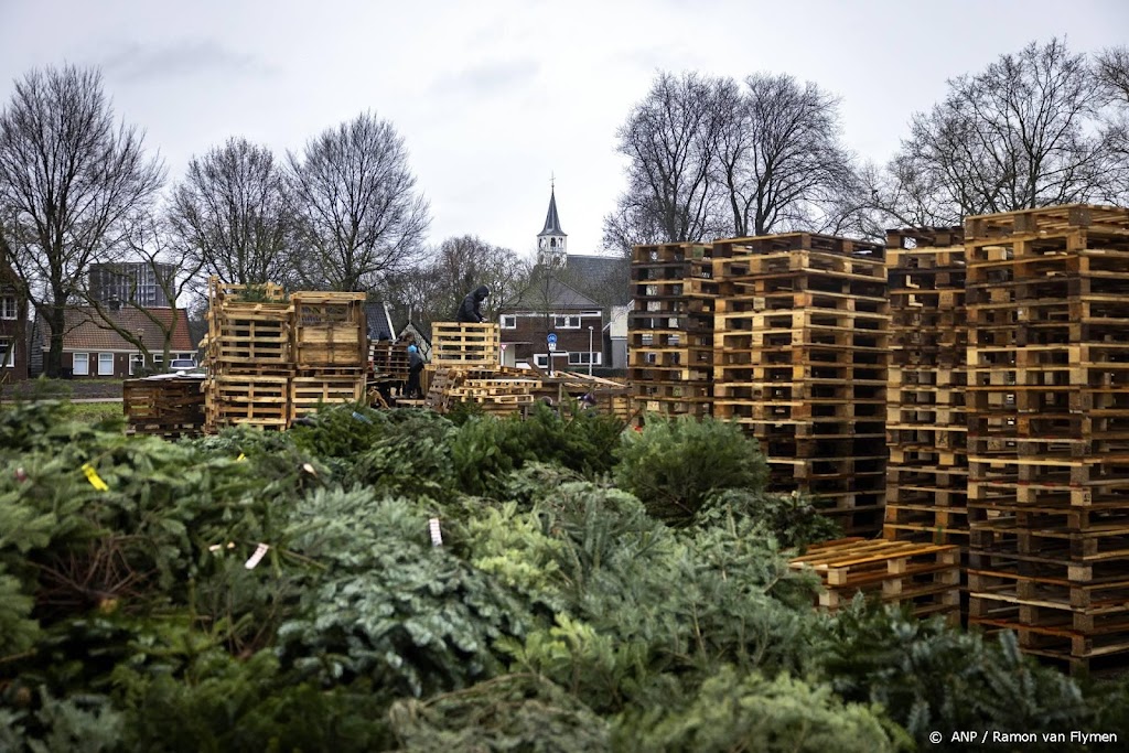 Vreugdevuur Floradorp in Amsterdam-Noord verplaatst naar zondag