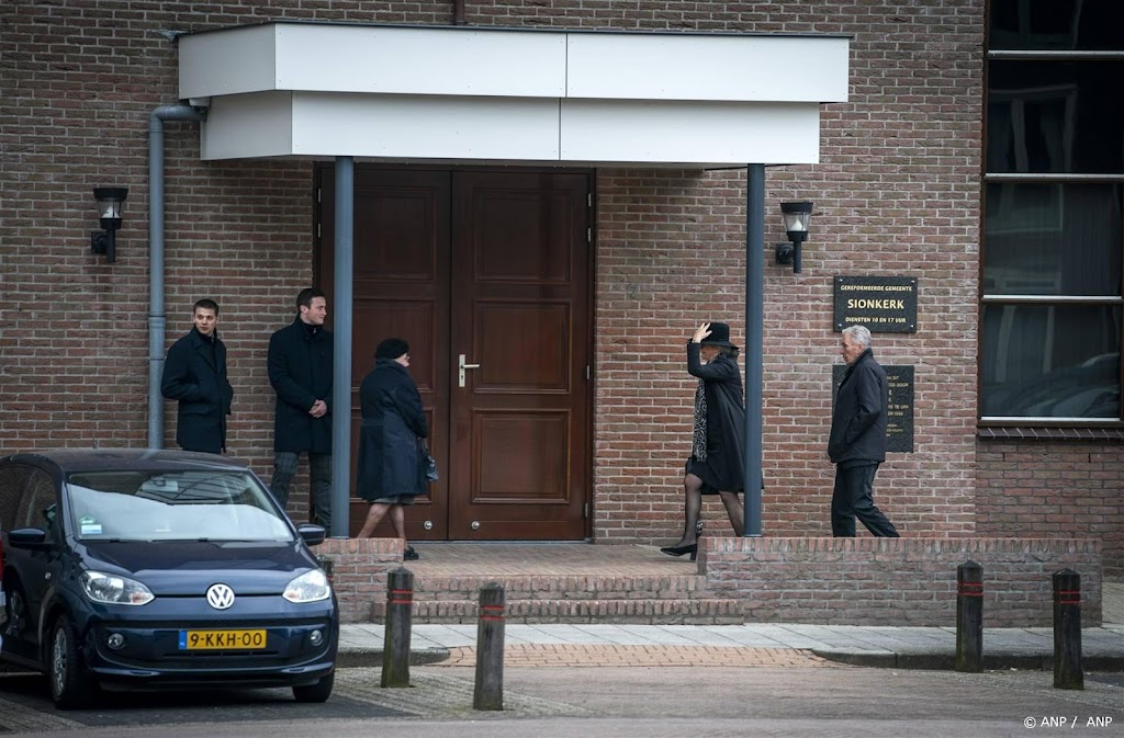 Urk roept op geen vuurwerk af te steken tijdens kerkdiensten 