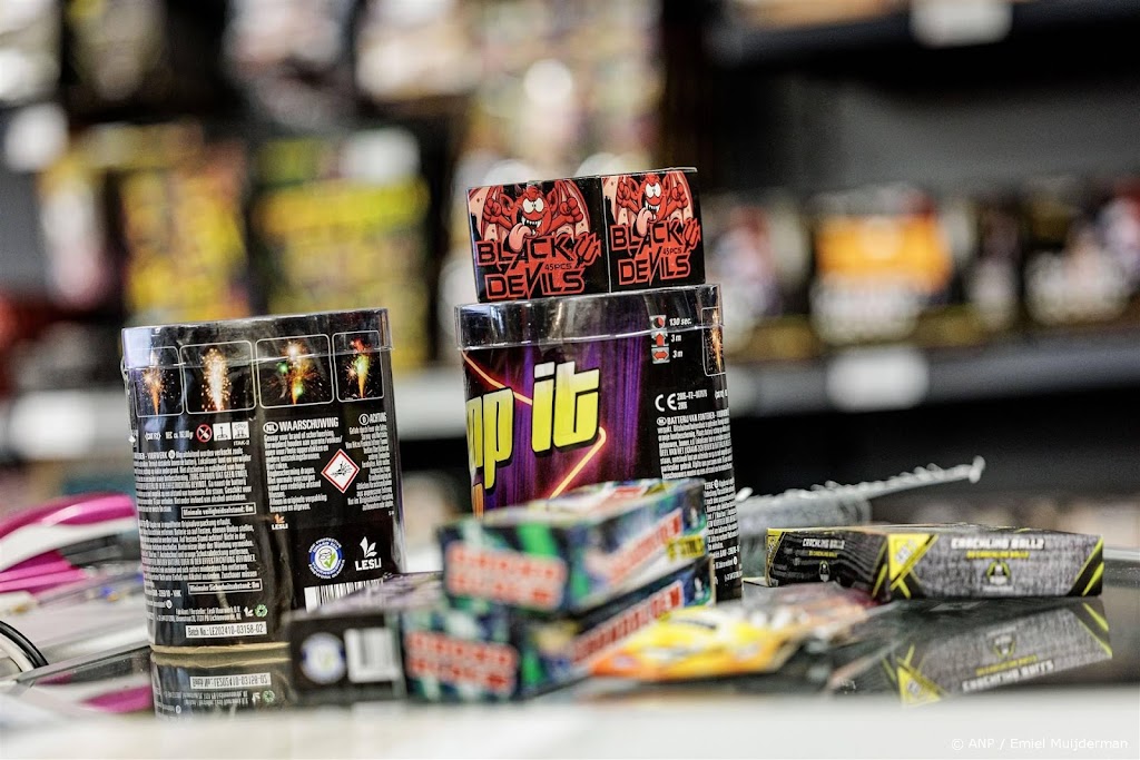 Nederlanders hebben voor recordbedrag vuurwerk gekocht