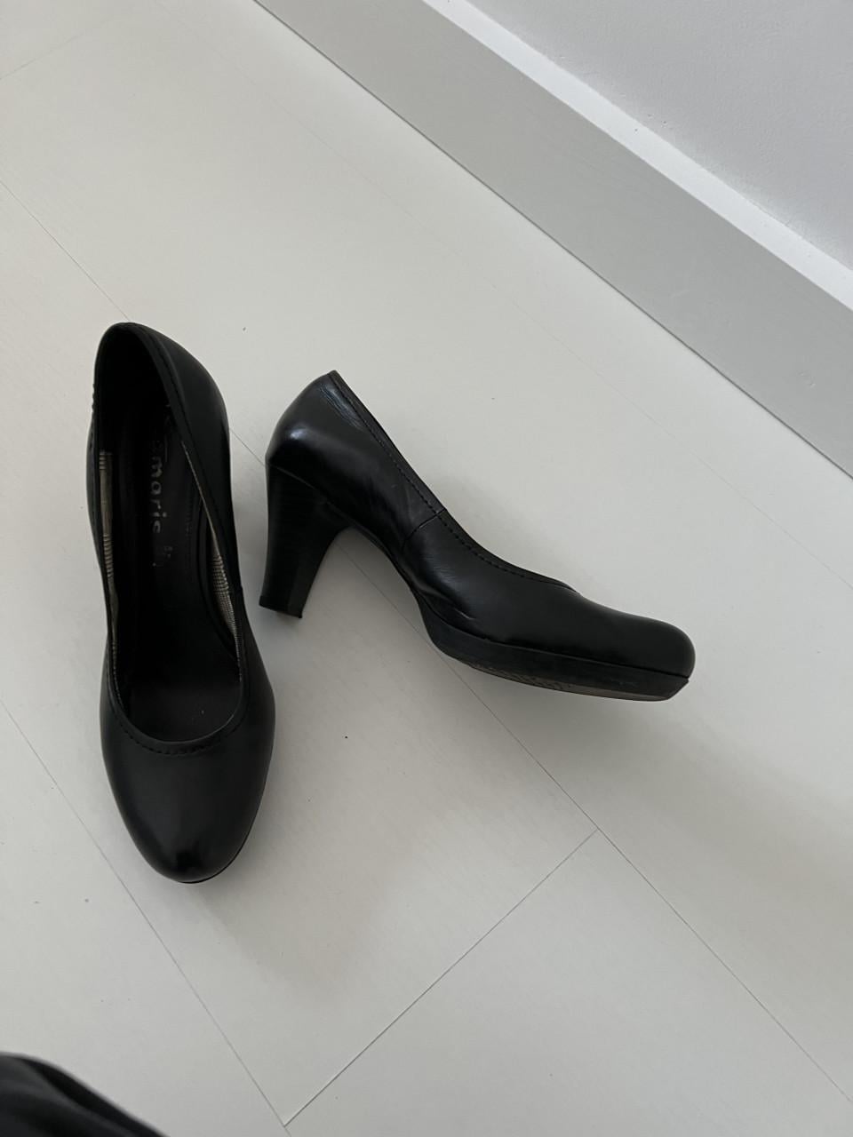 Pumps zwart Tamaris mt 39