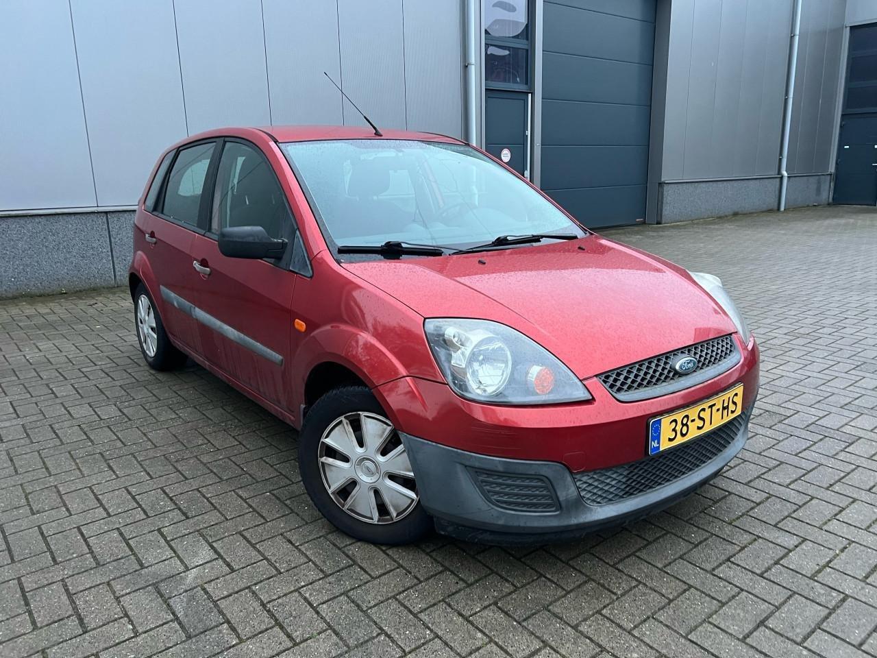 Ford Fiesta 1.3-8V Champion 137.823Km Jaar Apk