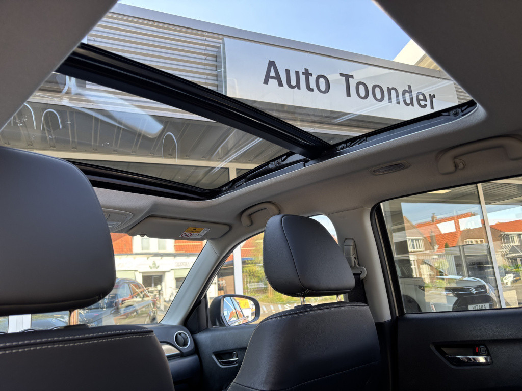 Suzuki Vitara automaat 1.5 hybrid style/ panoramadak