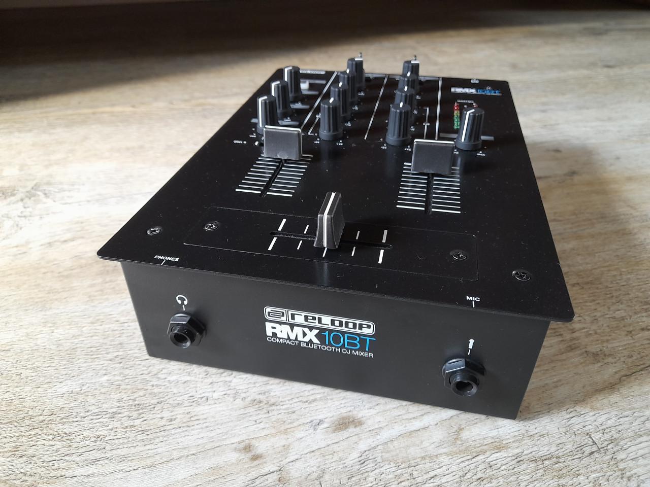 Reloop RMX BT10 DJ mixer € 50,-