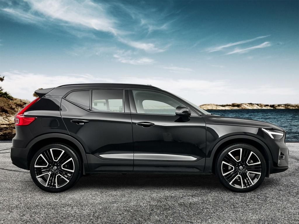 Volvo XC40 t5 262pk recharge ultimate dark| pano| adap.cruise| camera| trek