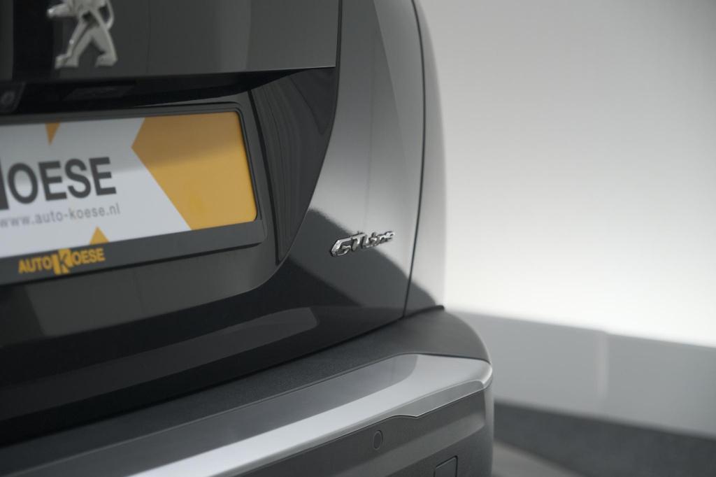 Peugeot 2008 puretech 130 gt-line | camera | adaptieve cruise control | all