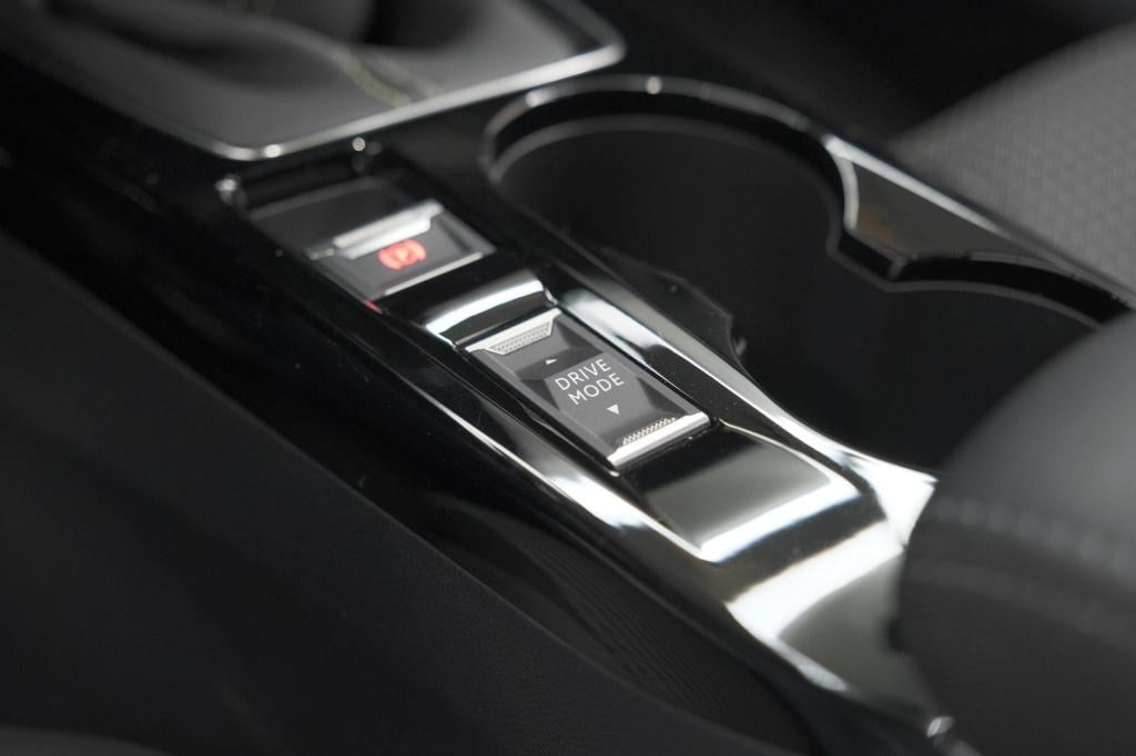 Peugeot 2008 puretech 130 gt | elektrisch panoramadak | camera | dodehoekde