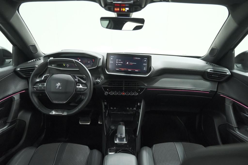 Peugeot 2008 puretech 130 eat8 gt-line | stoelverwarming | camera | dodehoe