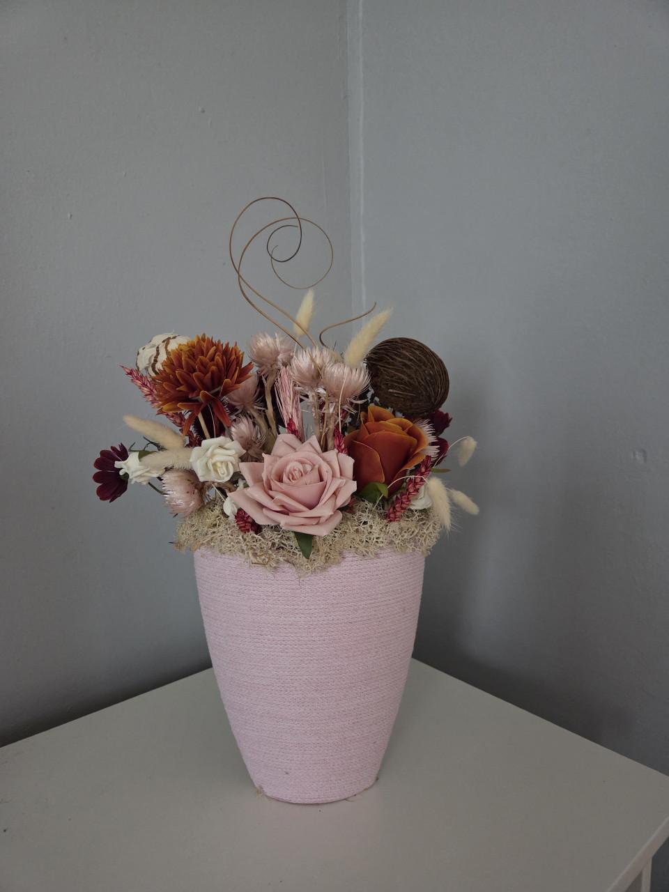 Droogbloemen in vaas